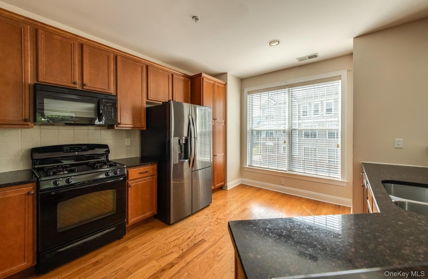 231 Regency Drive thumbnail 7