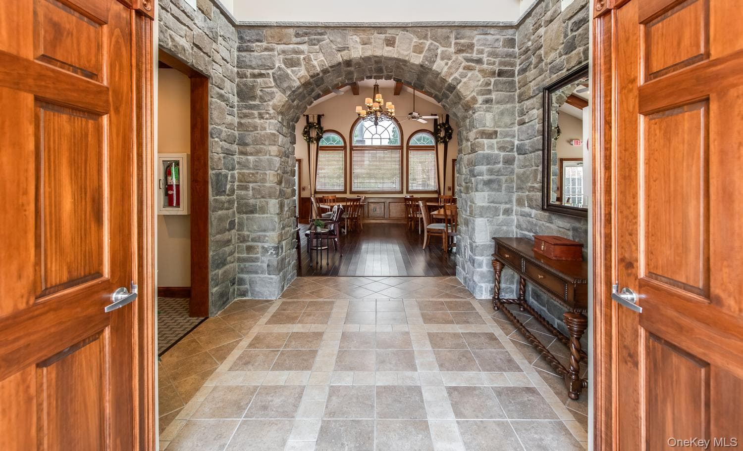 231 Regency Drive thumbnail 40