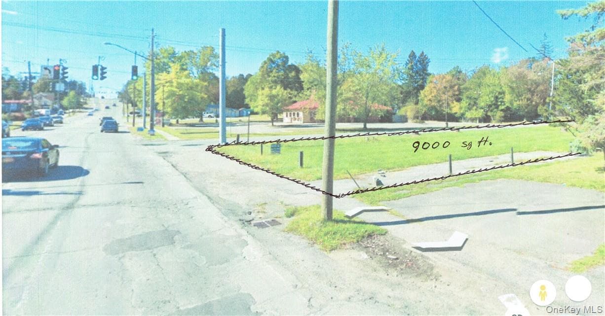 344 E Broadway photo 1