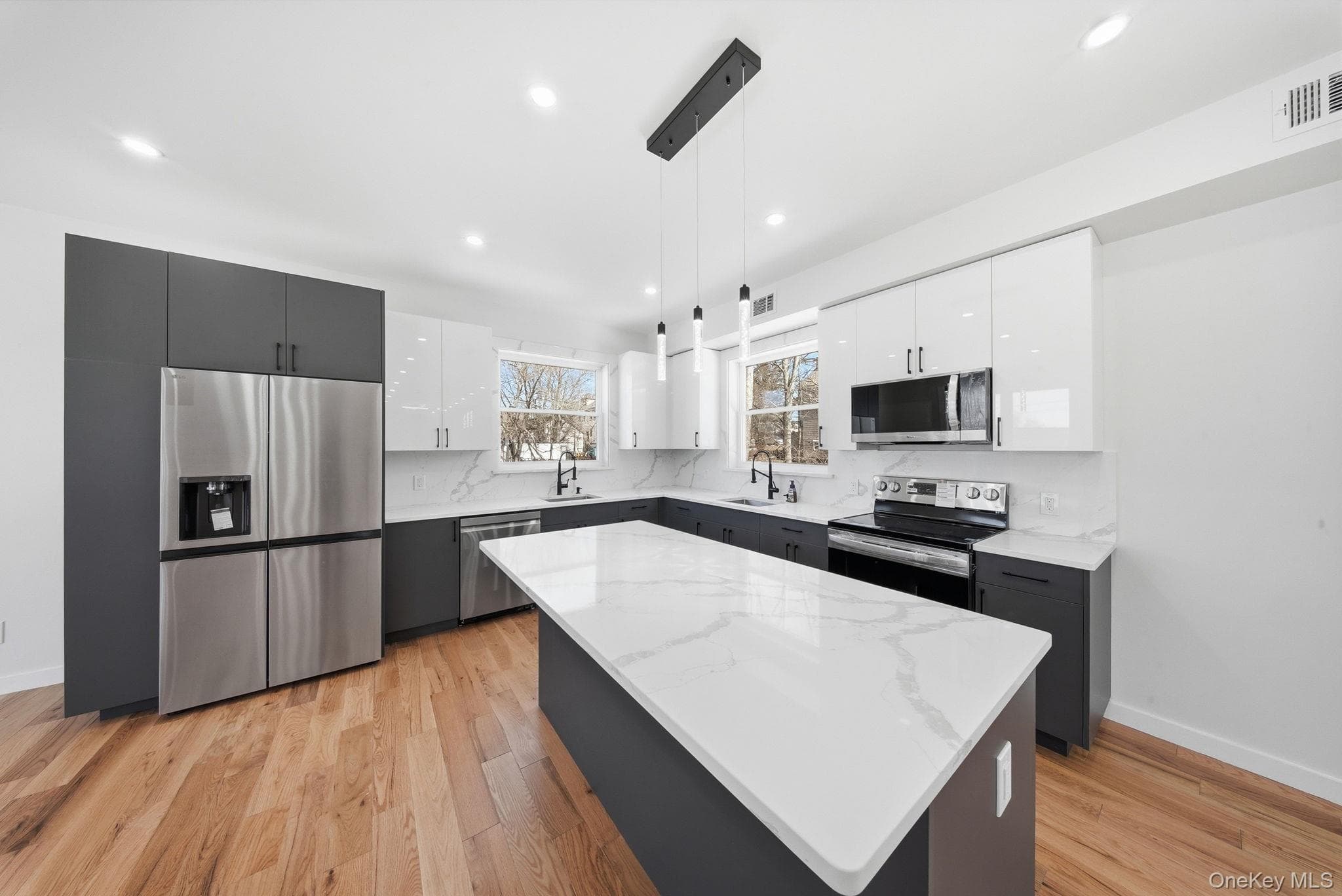 6 Maple Avenue thumbnail 5