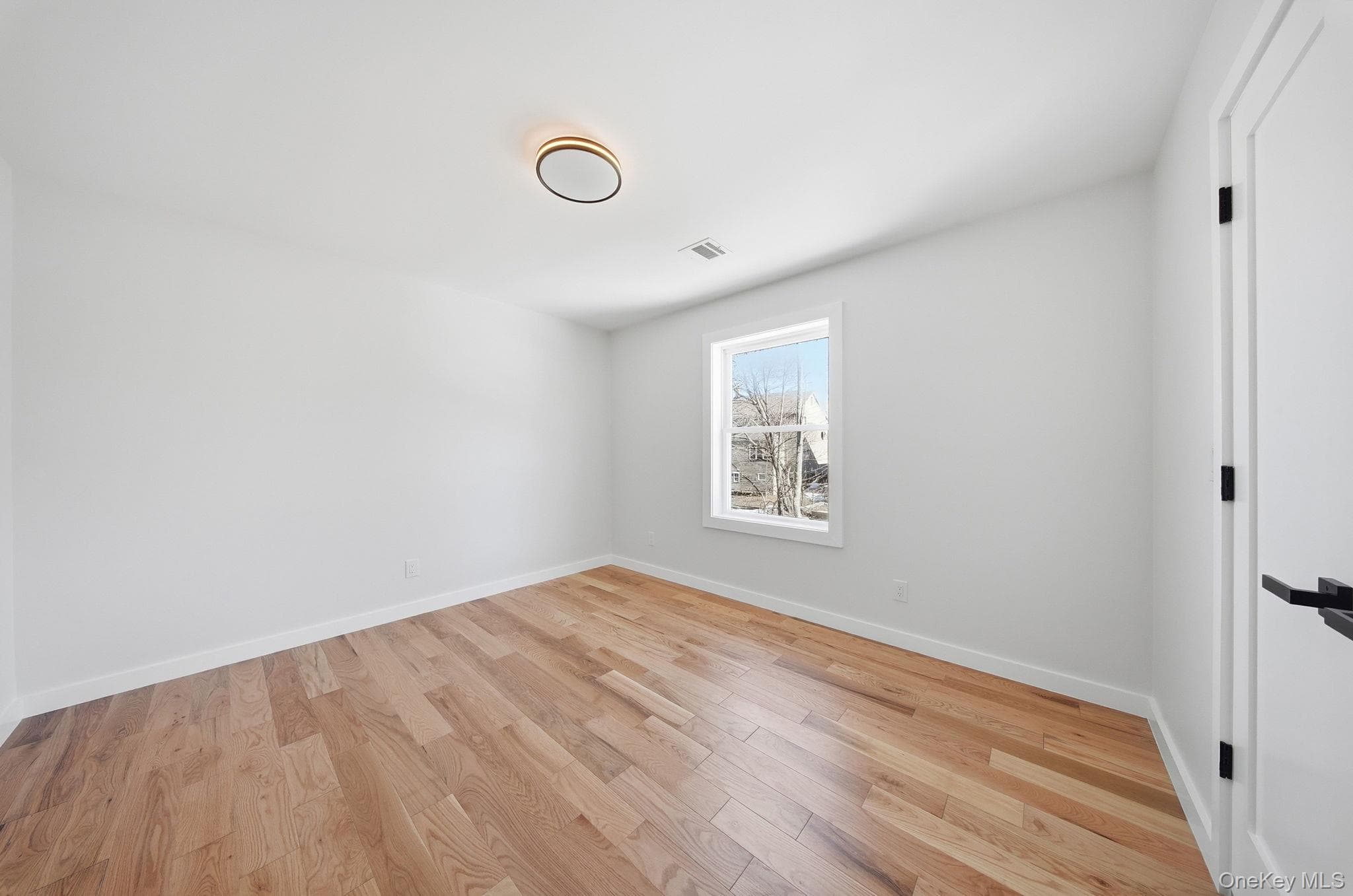 6 Maple Avenue thumbnail 35