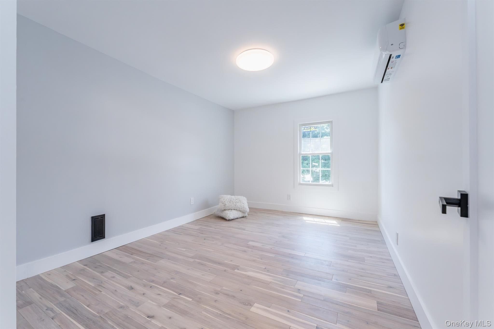 110 Greenkill Avenue thumbnail 26