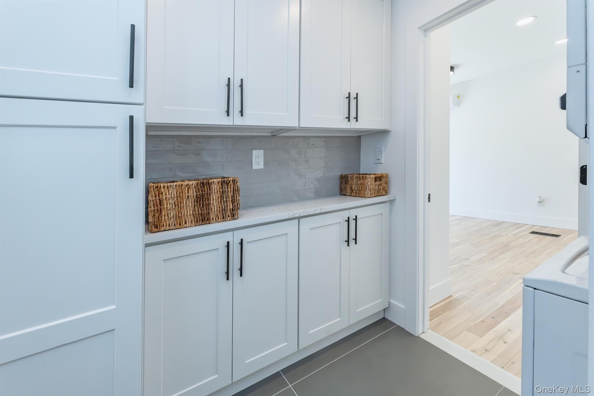 110 Greenkill Avenue thumbnail 24