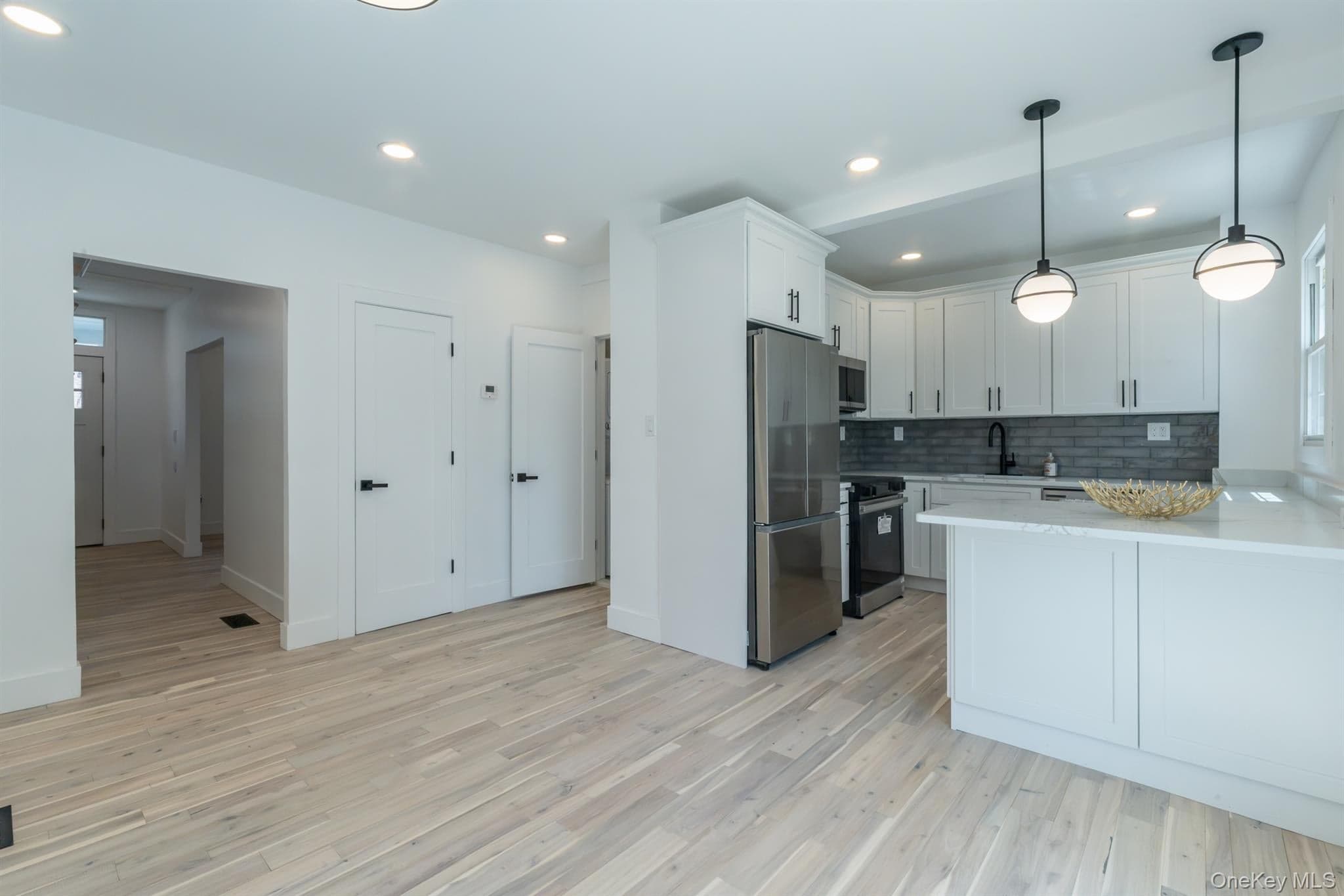 110 Greenkill Avenue thumbnail 16