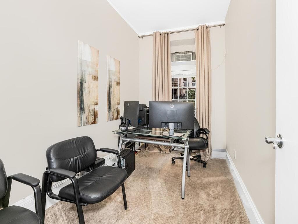 113 E 39th Street thumbnail 10
