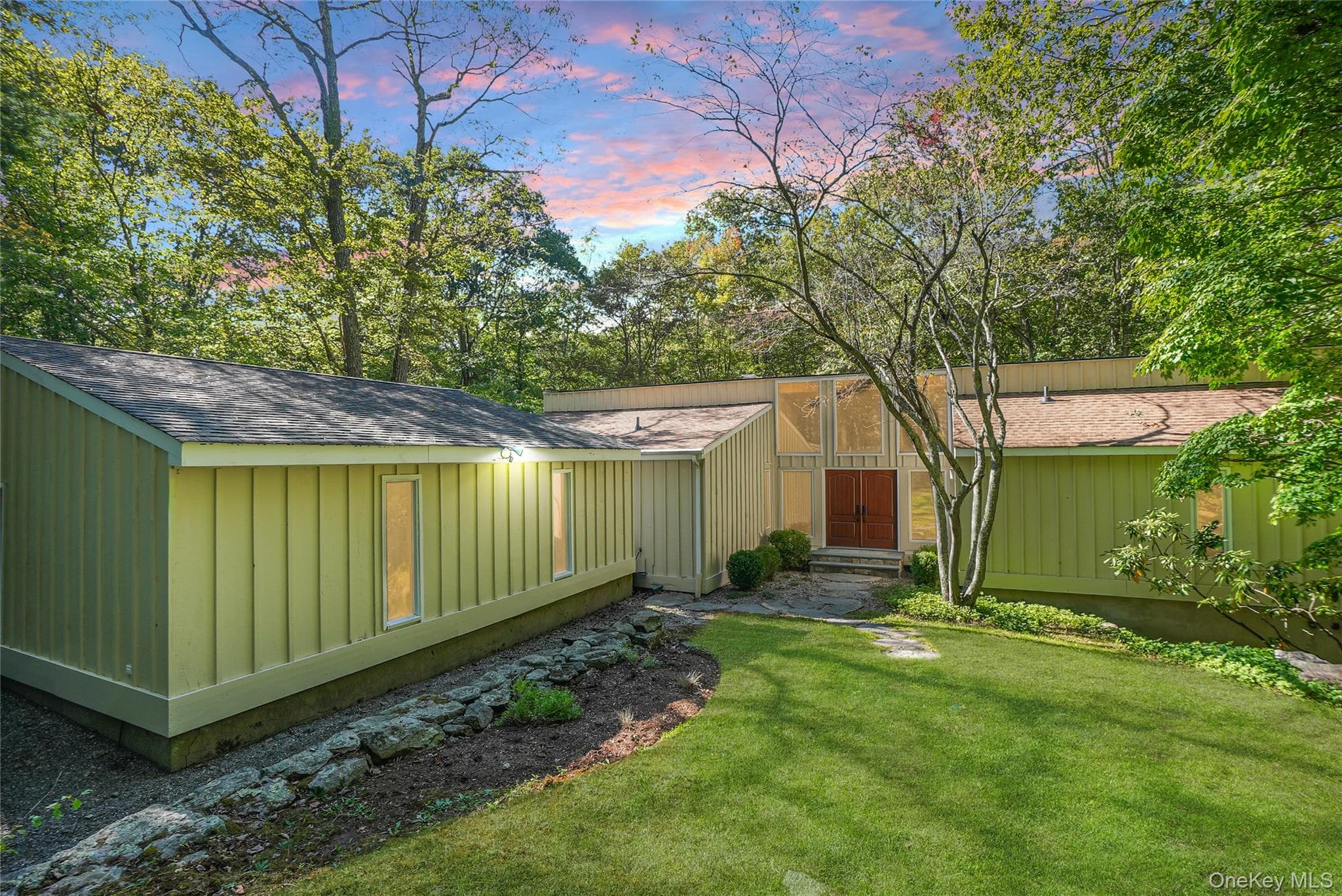 22 Peters Lane, Pound Ridge