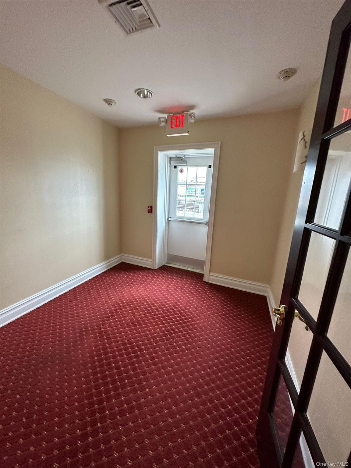 25 Nassau Lane thumbnail 7