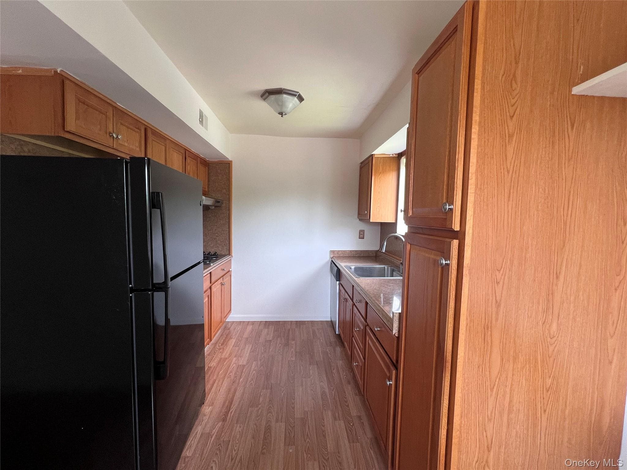 26 Cooper RD Unit: 403 thumbnail 4