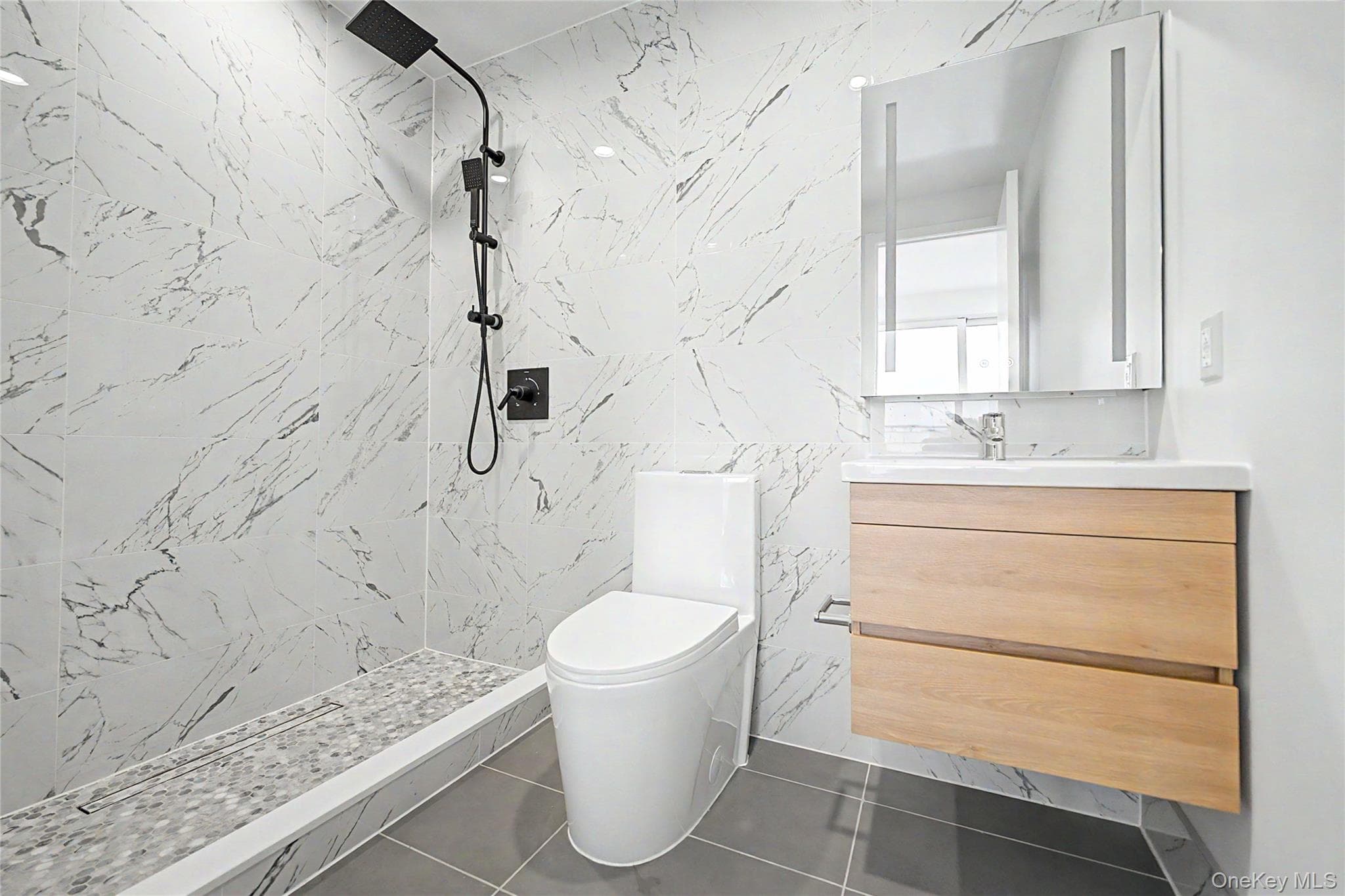 150-02 Northern Boulevard Unit: 5G thumbnail 11
