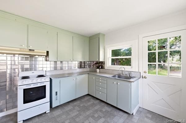 36 Railroad Ave. AVE thumbnail 14