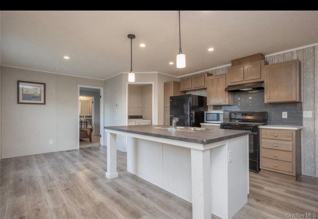 37 Windward Way, Stony Point