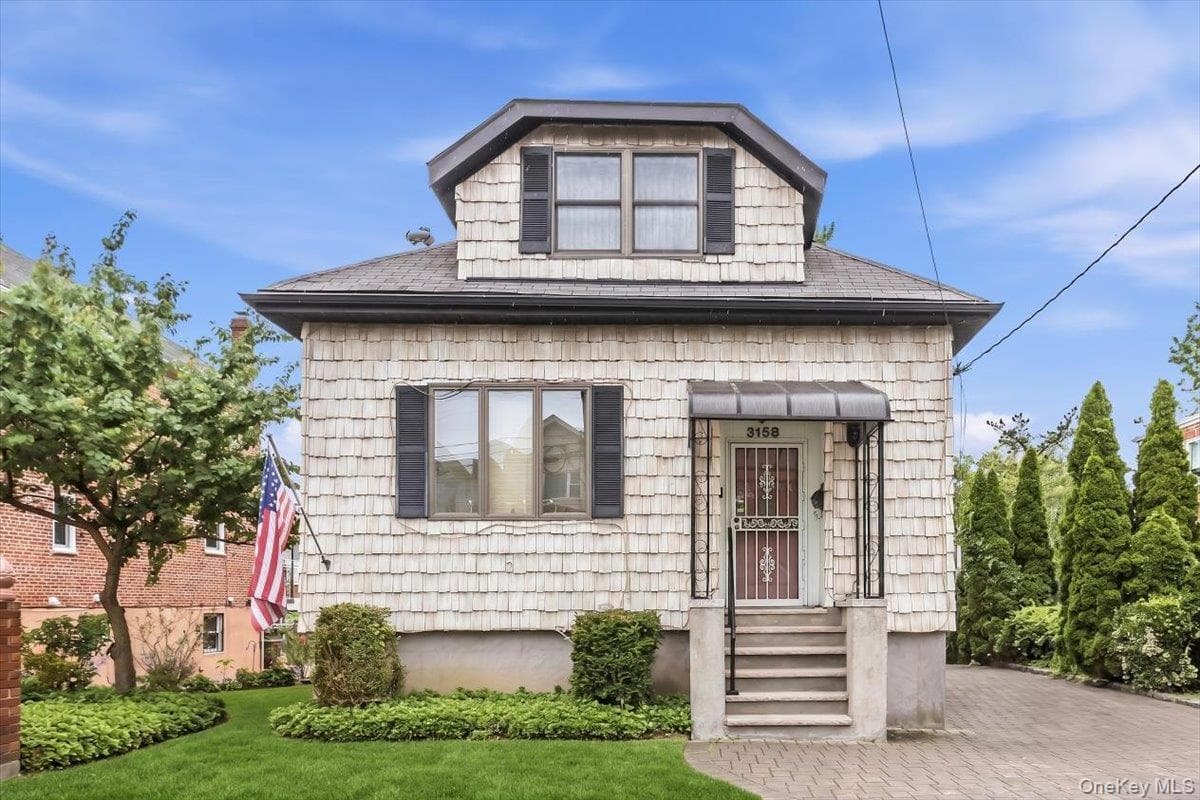 3158 Rawlins Avenue thumbnail 2