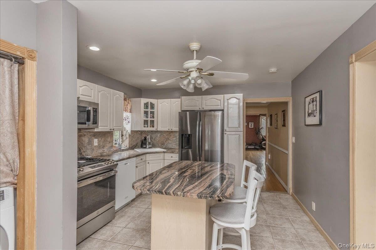 3158 Rawlins Avenue thumbnail 13