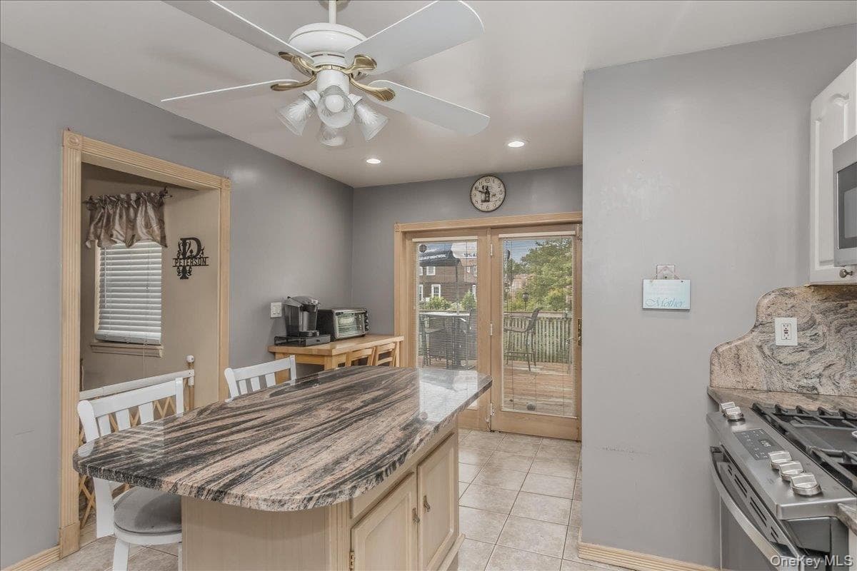 3158 Rawlins Avenue thumbnail 14