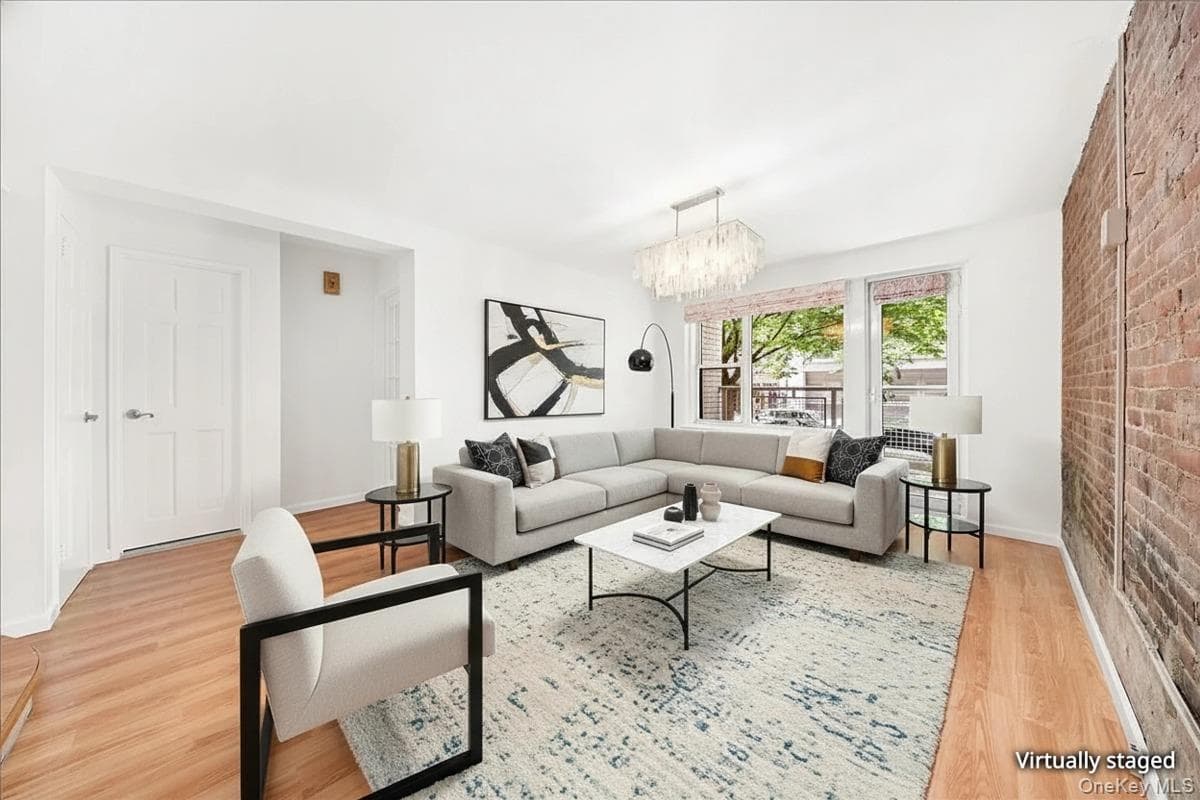 131 W 85th Street Unit: FE1 photo 1