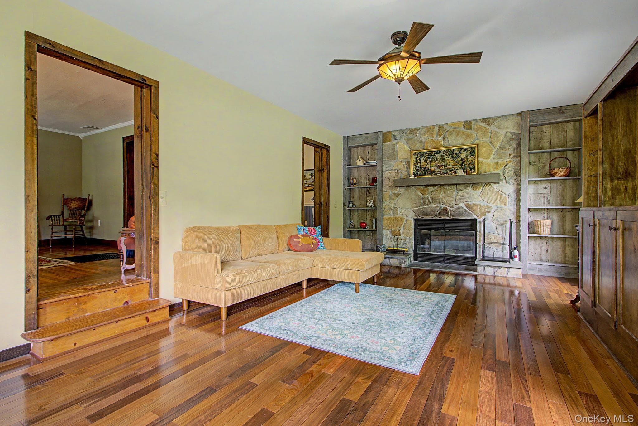 102 E Market Street thumbnail 13
