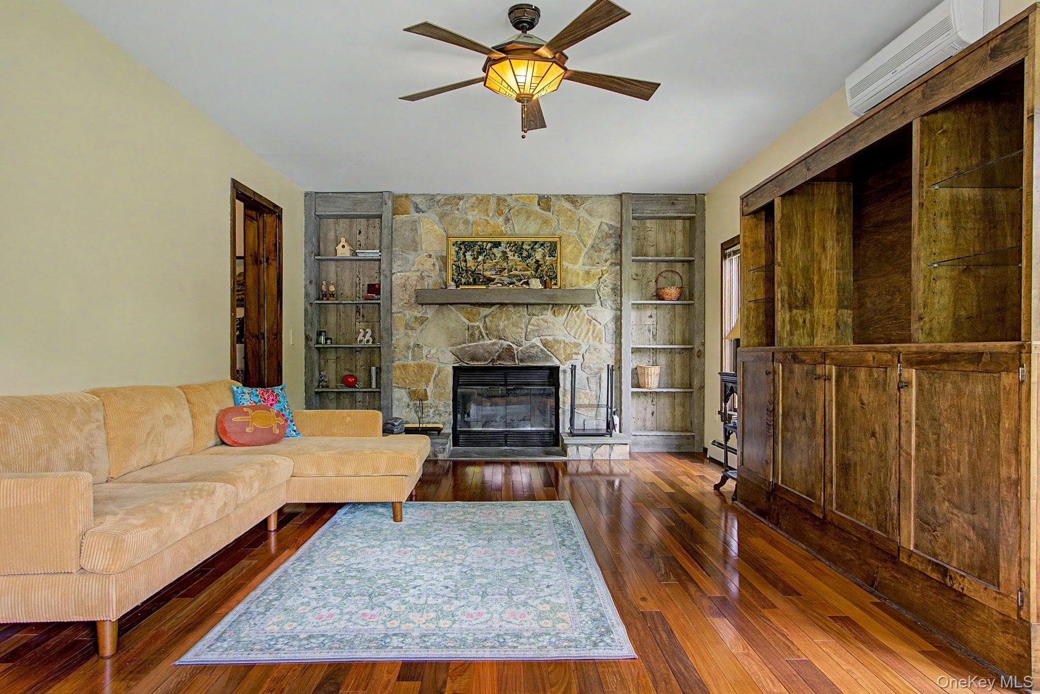 102 E Market Street thumbnail 12