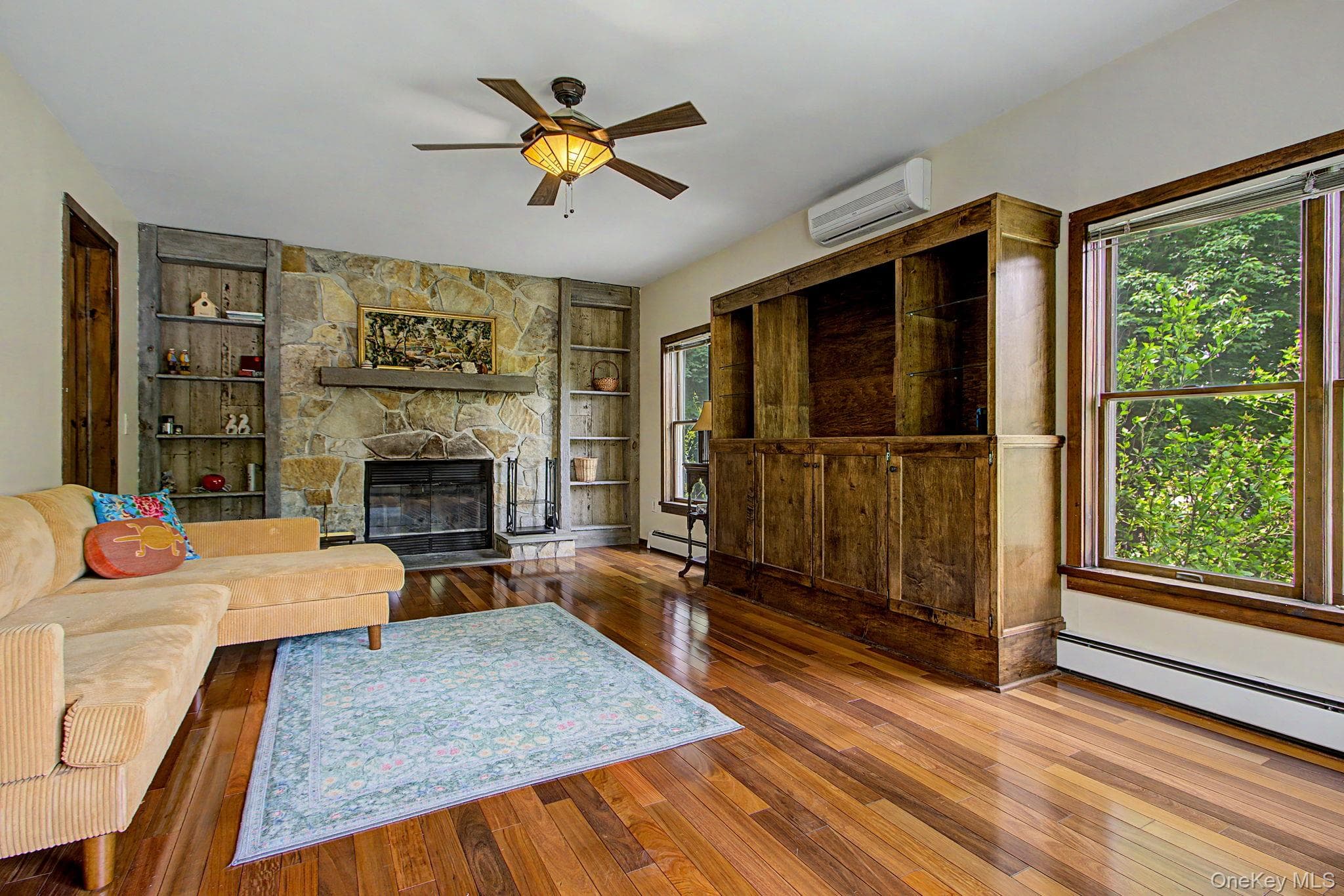 102 E Market Street thumbnail 14