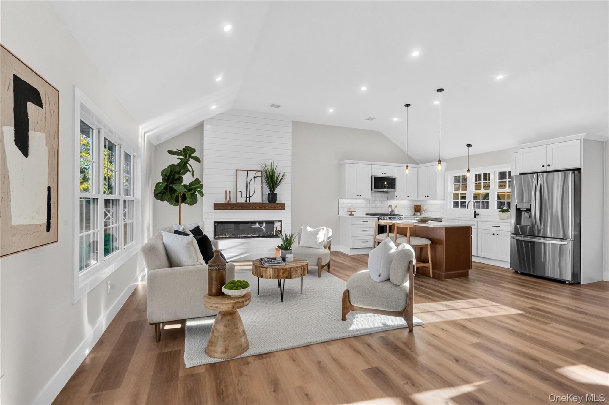 135 Viola Street thumbnail 2