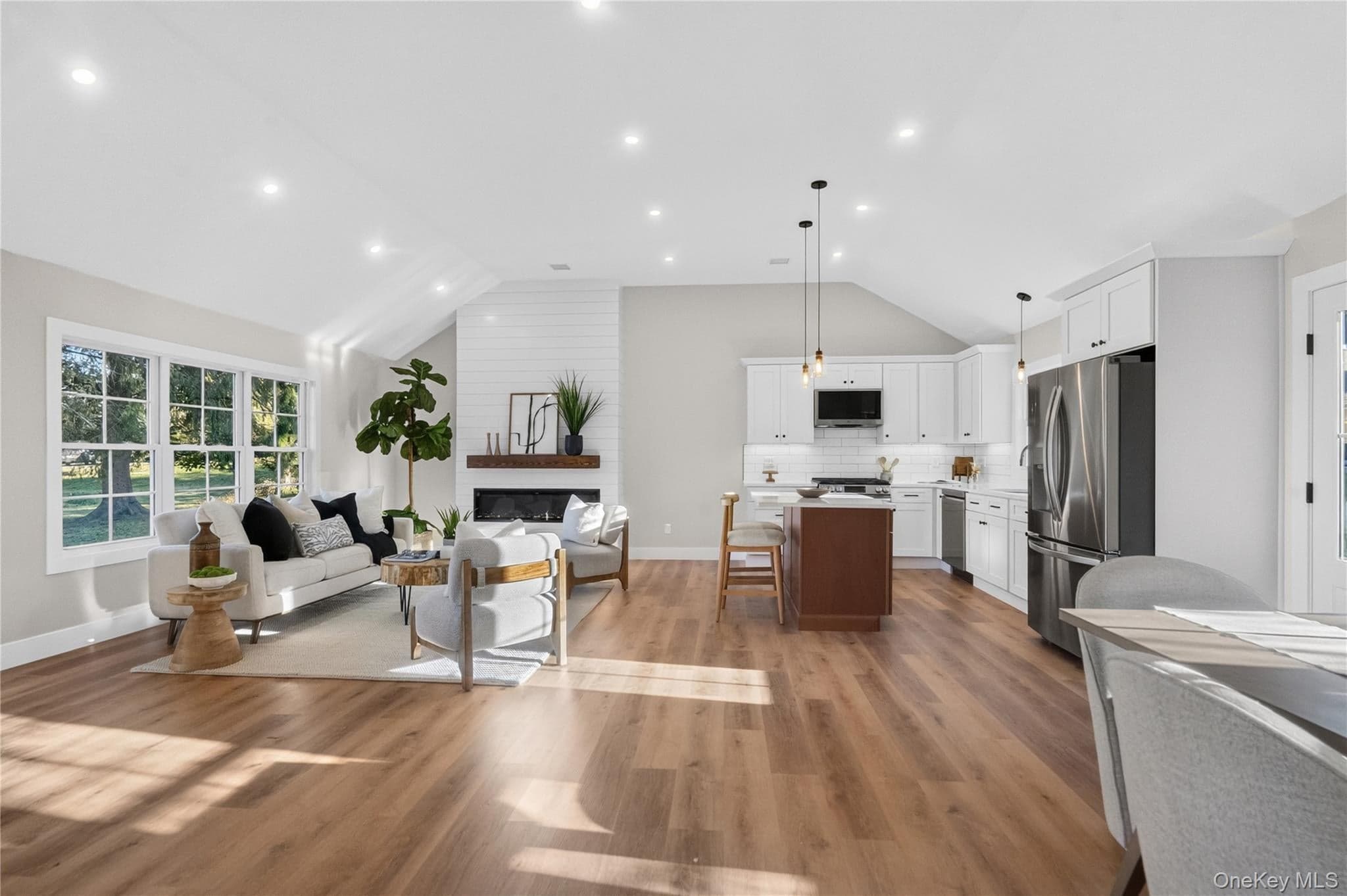 135 Viola Street thumbnail 16