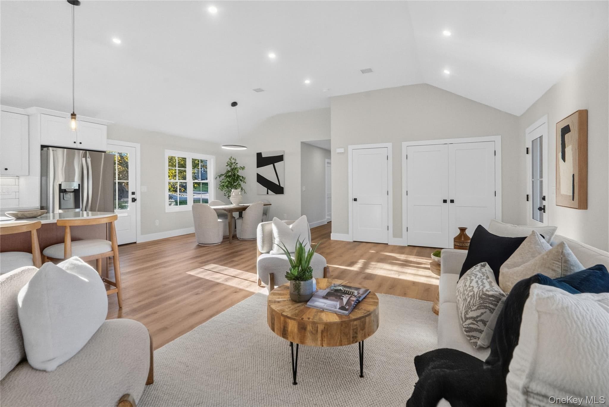 135 Viola Street thumbnail 15