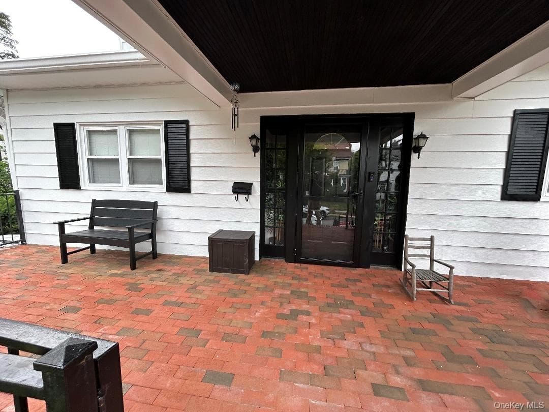 324 Hayward Avenue thumbnail 2
