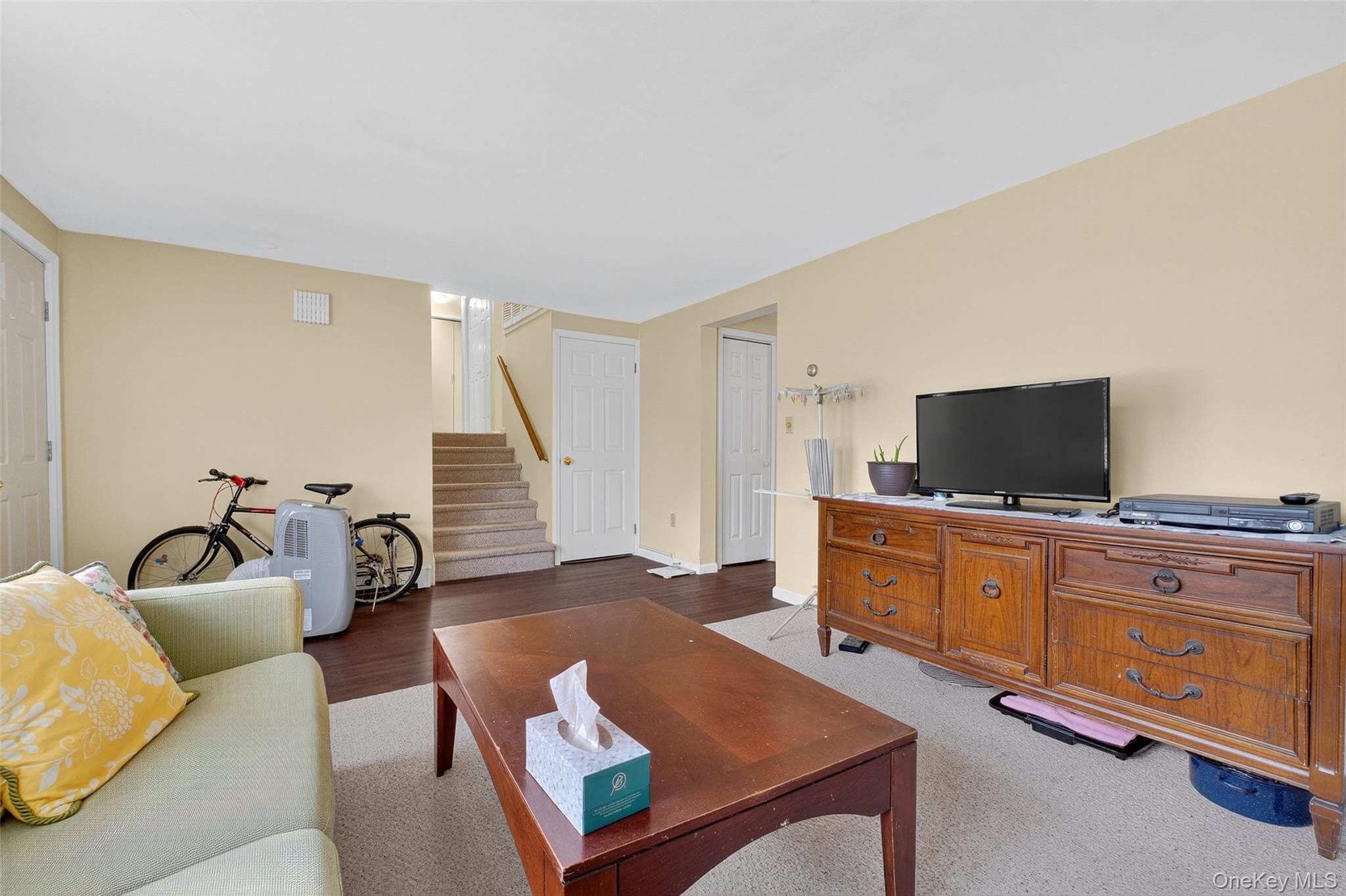 2 Renee Gate Street thumbnail 26