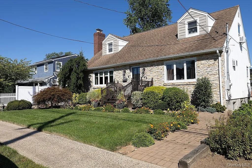 169 Doris Avenue thumbnail 2