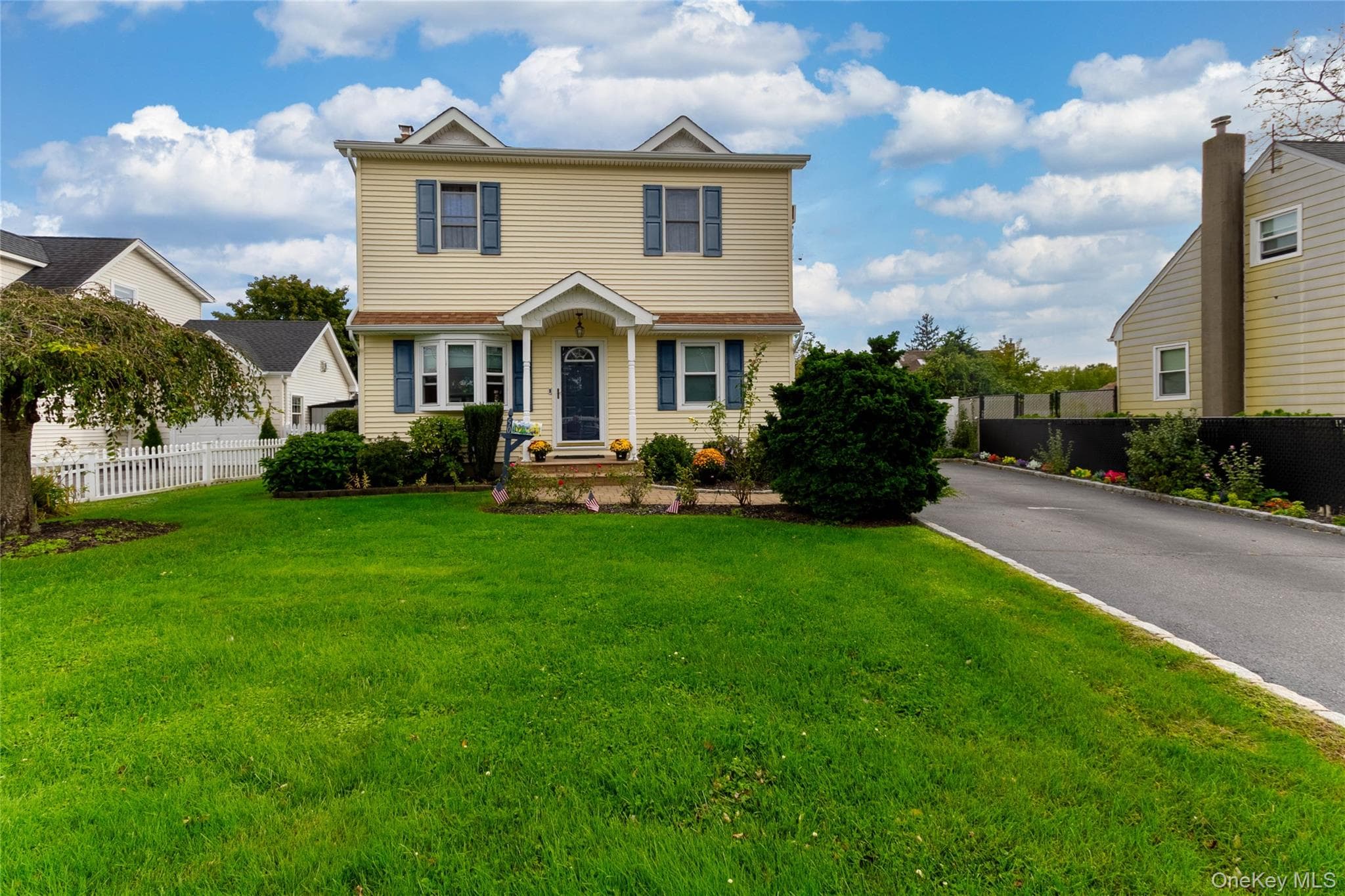 50 Peters Lane, North Babylon