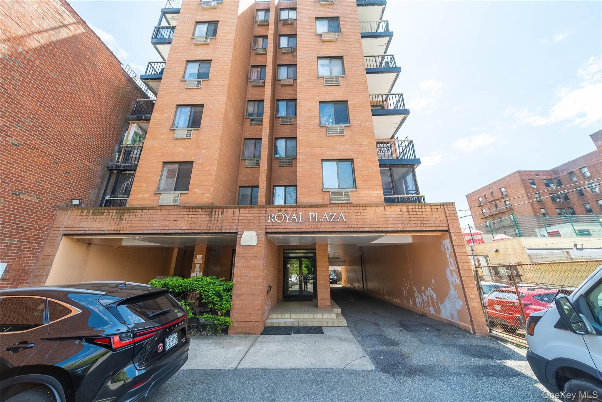 14468 38th Avenue Unit: 703 thumbnail 2