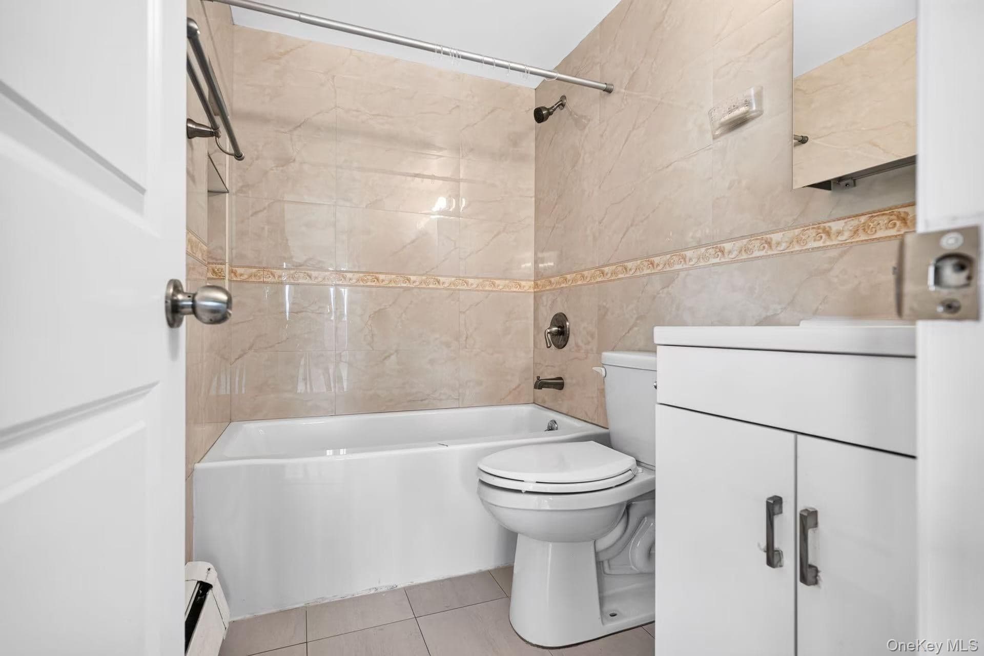 14468 38th Avenue Unit: 703 thumbnail 14