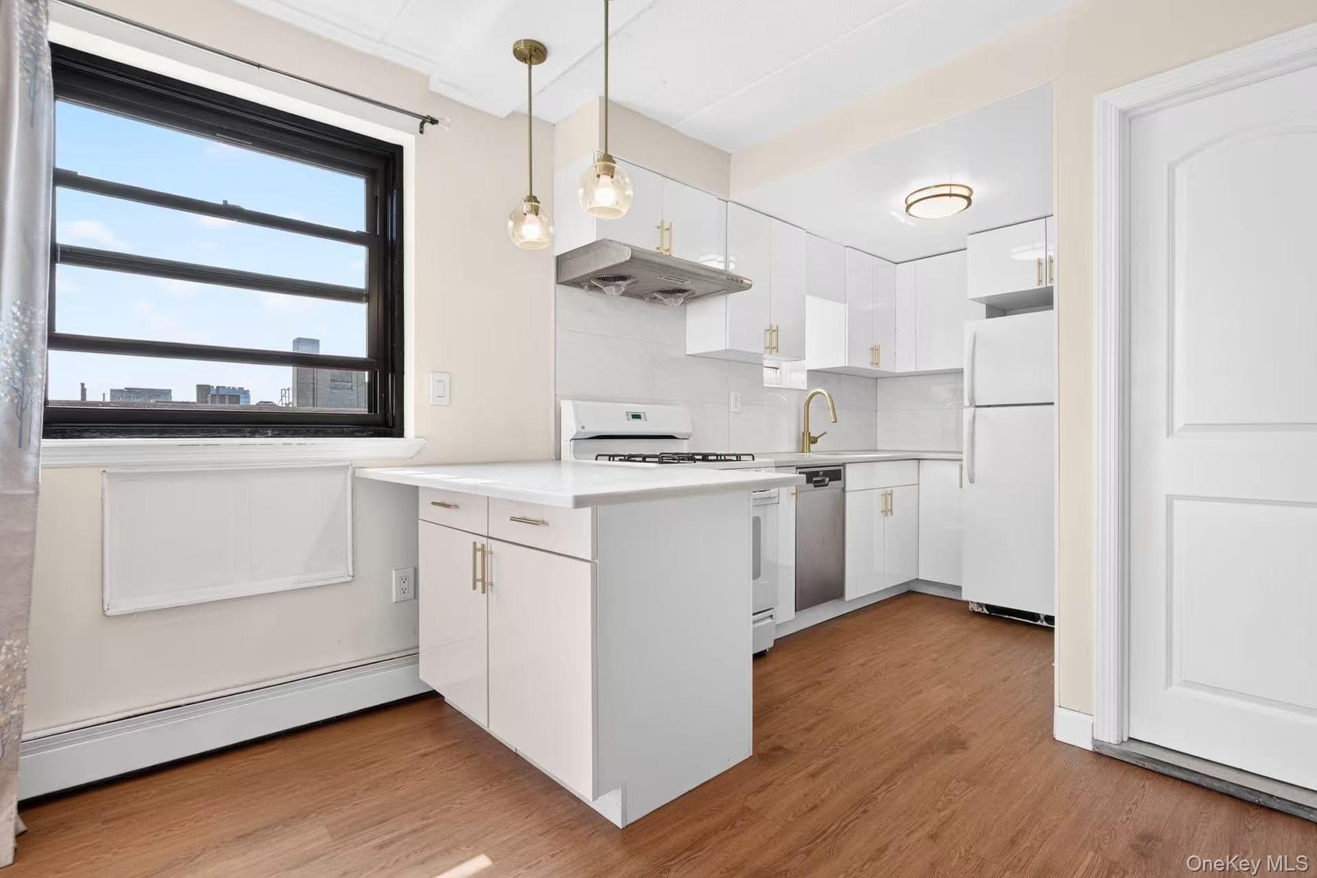 14468 38th Avenue Unit: 703 thumbnail 8