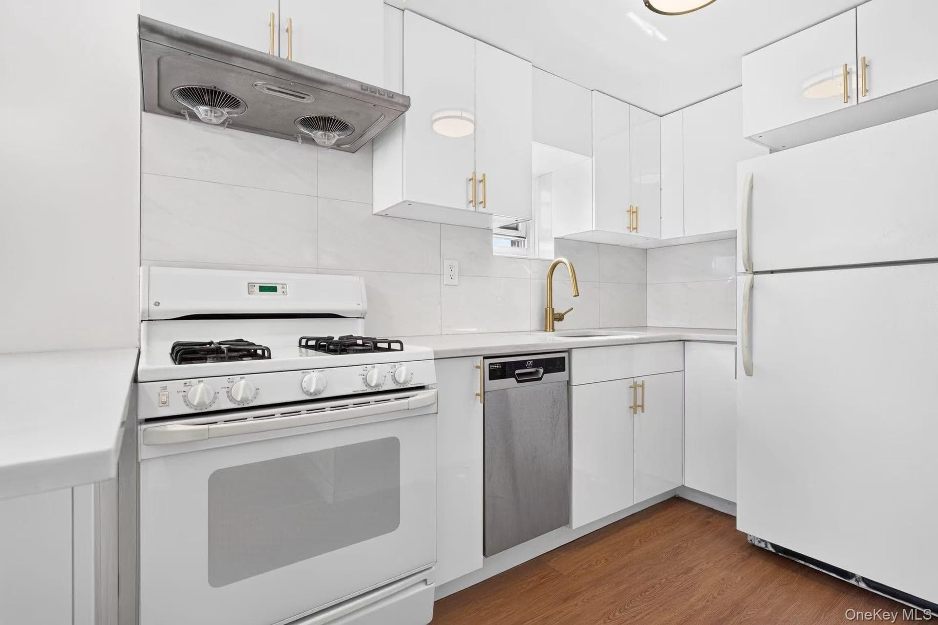 14468 38th Avenue Unit: 703 thumbnail 7
