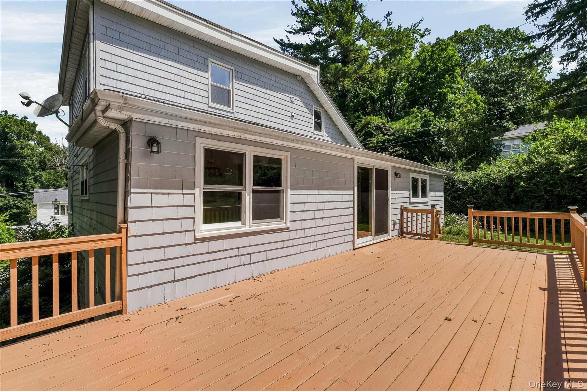 55 Ridge Avenue thumbnail 2