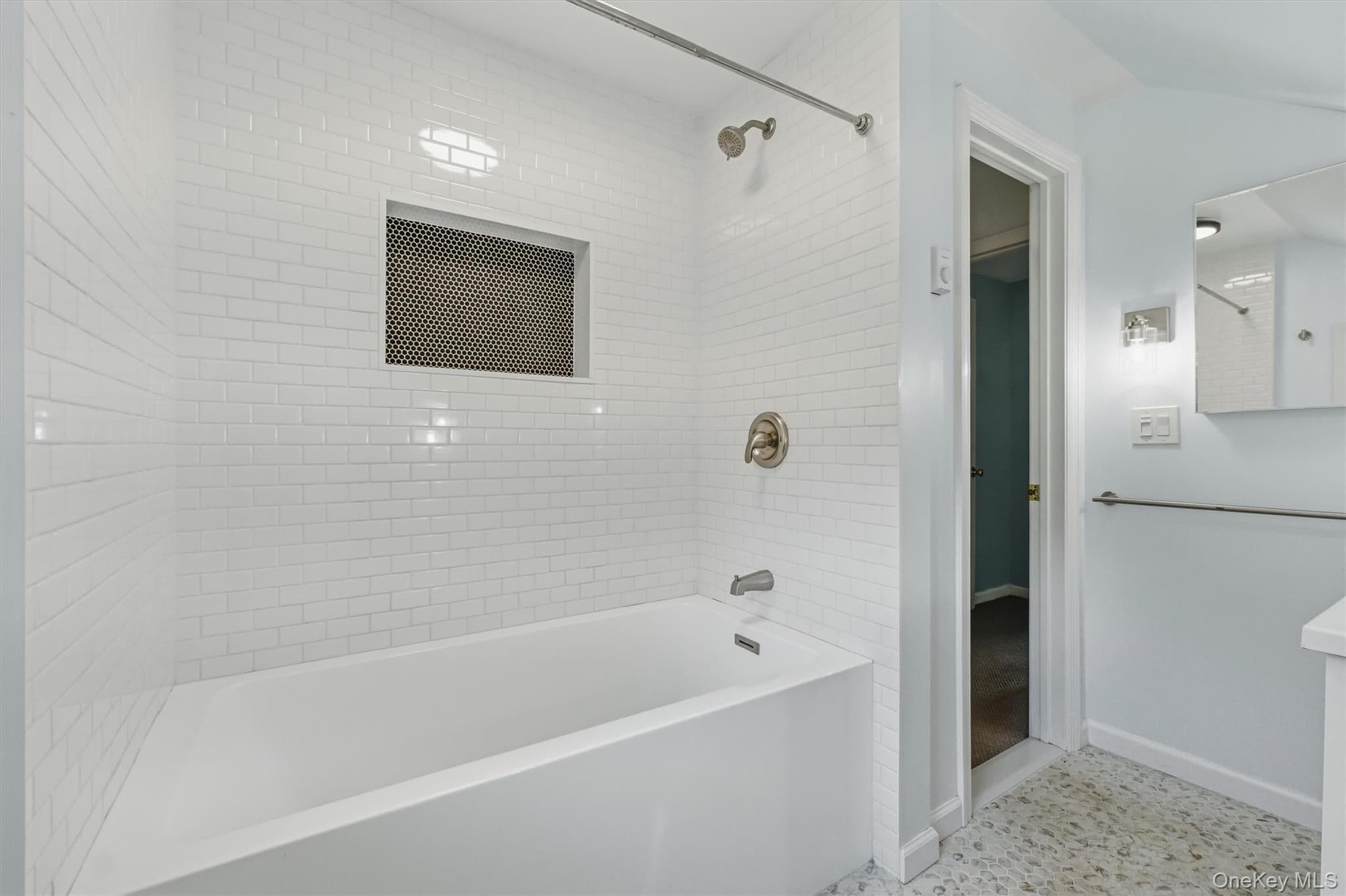 55 Ridge Avenue thumbnail 11