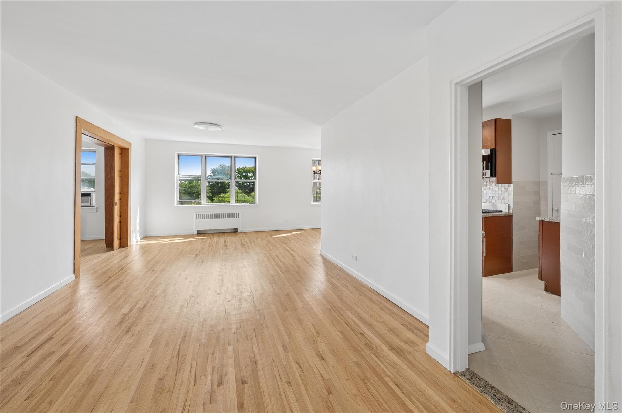 640 W 231 Street Unit: 5H thumbnail 3