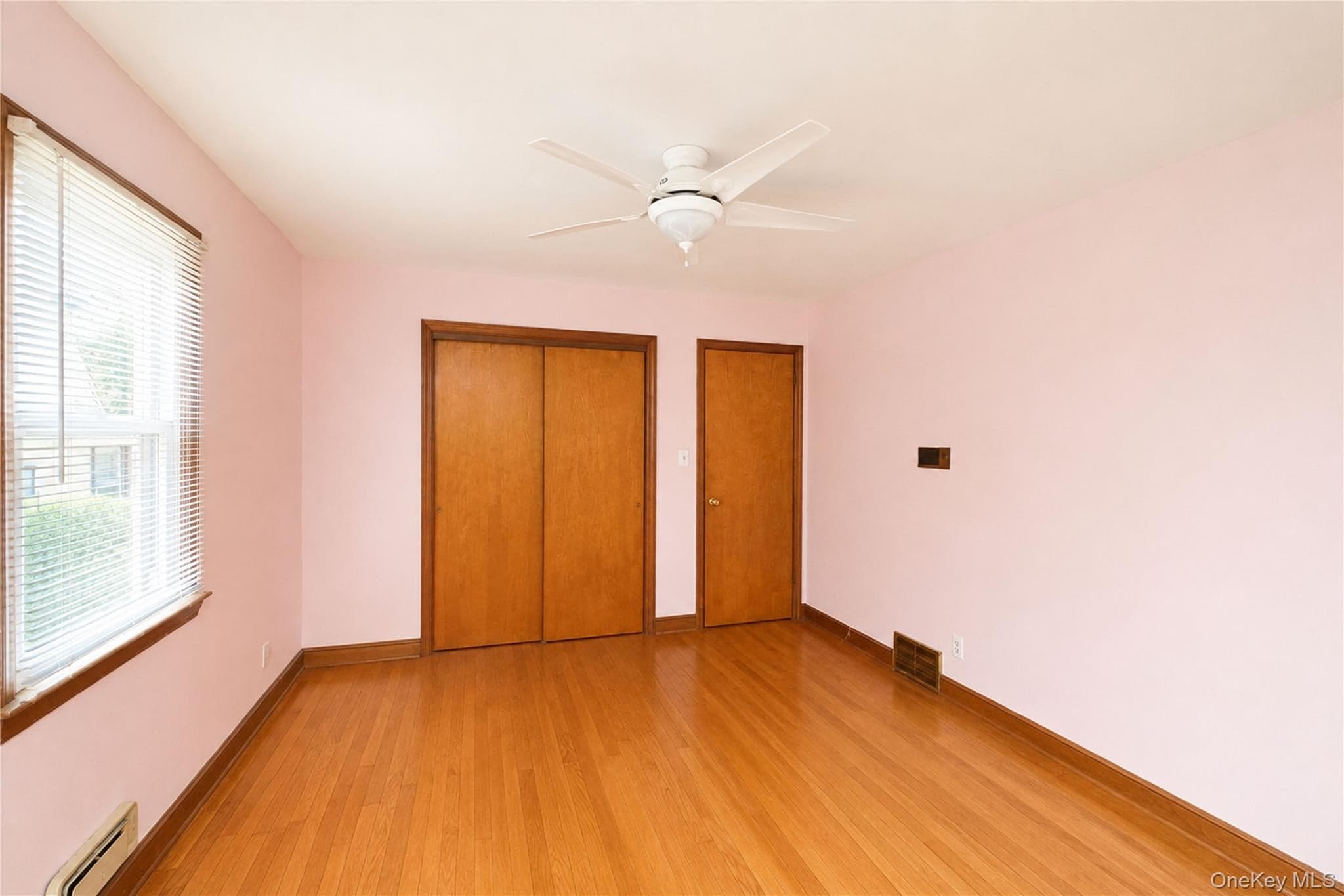 3895 Amboy Road thumbnail 18