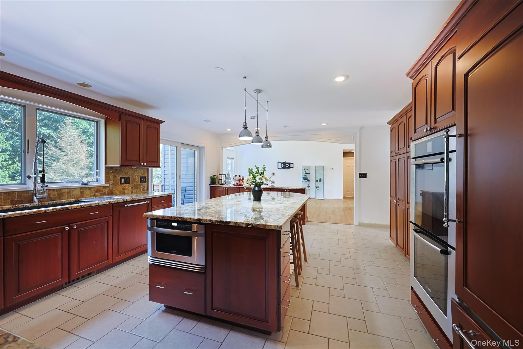 1010 Pine View thumbnail 7