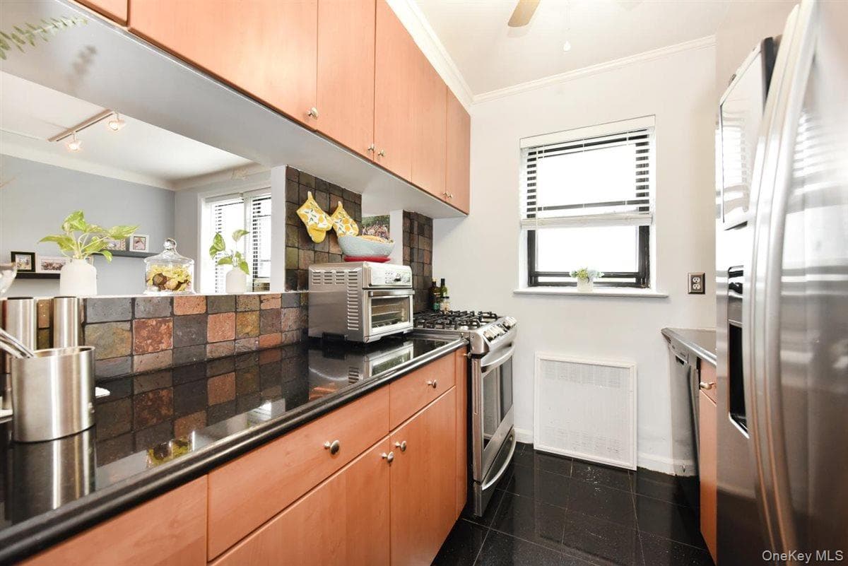 143-50 Hoover Avenue Unit: 503 thumbnail 10