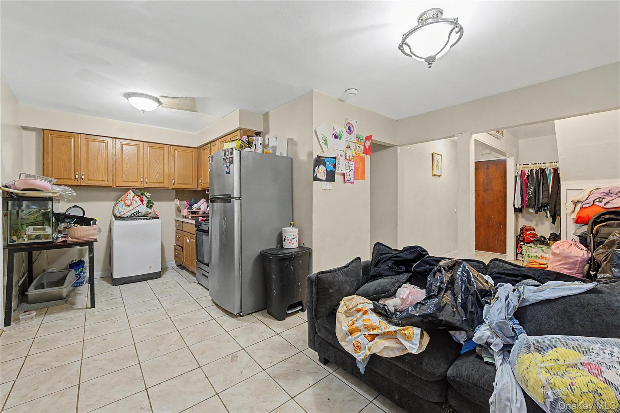 1010 E 233rd Street thumbnail 5