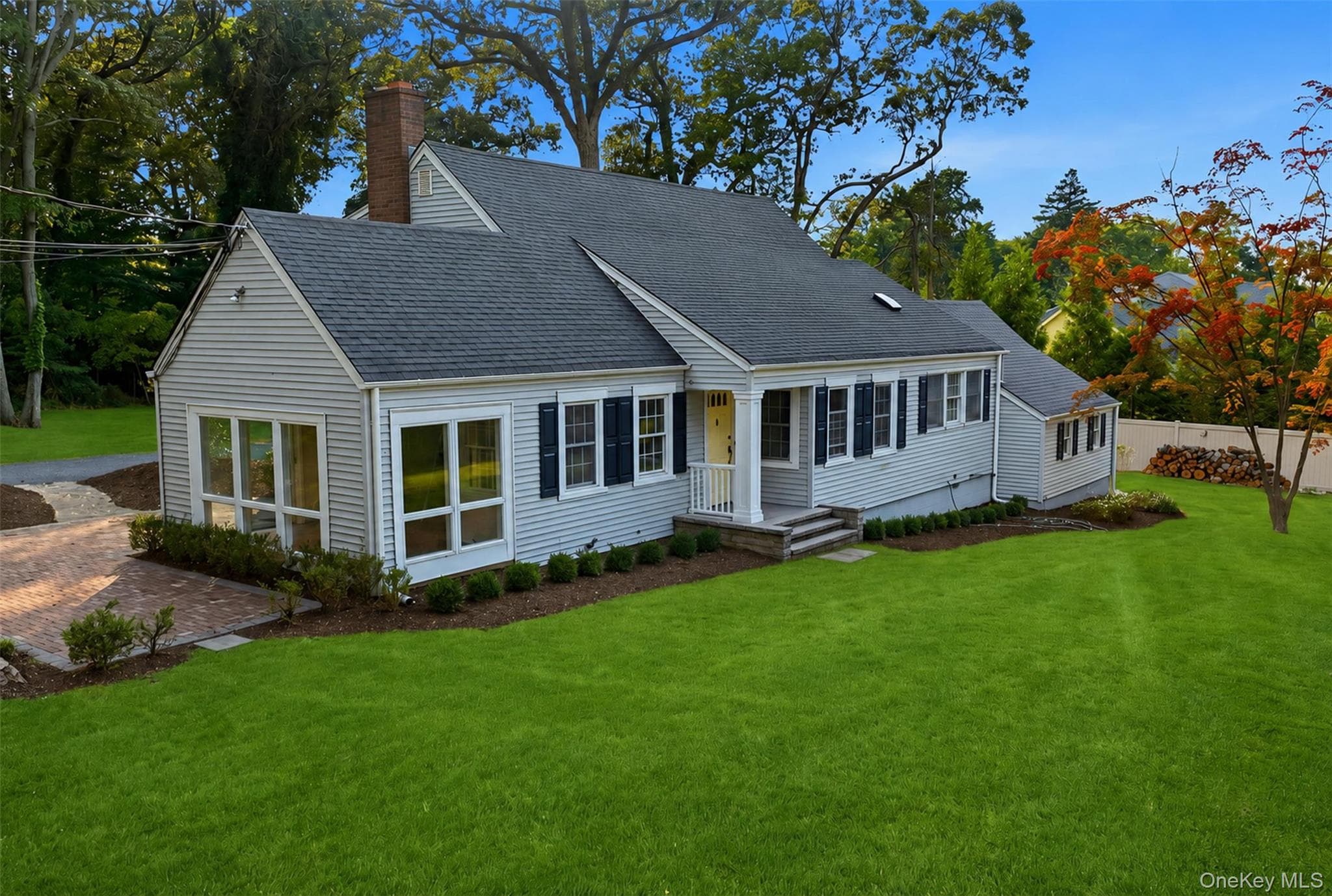 34 Old Field Road, Setauket