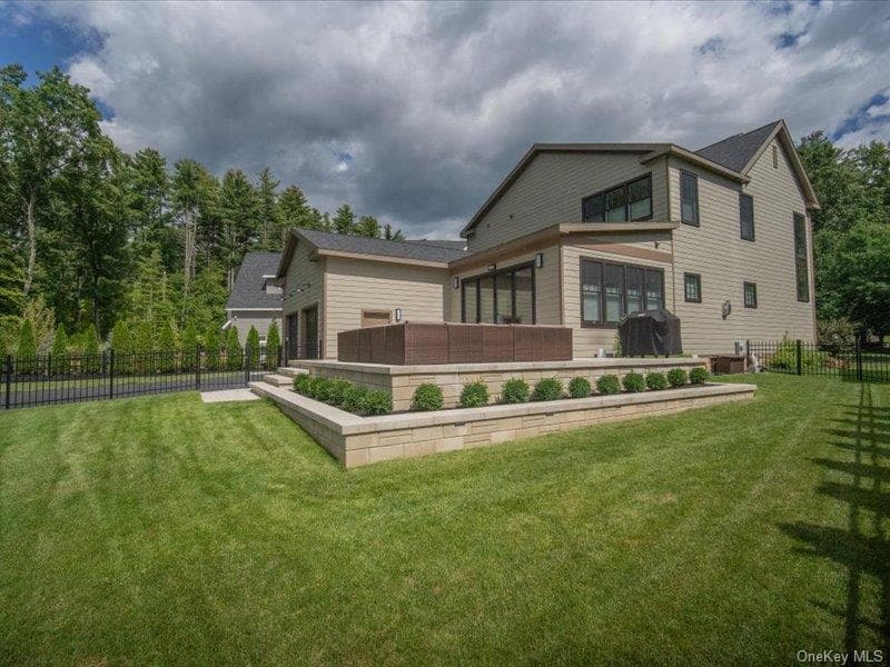 31 Oak Riidge Boulevard thumbnail 40