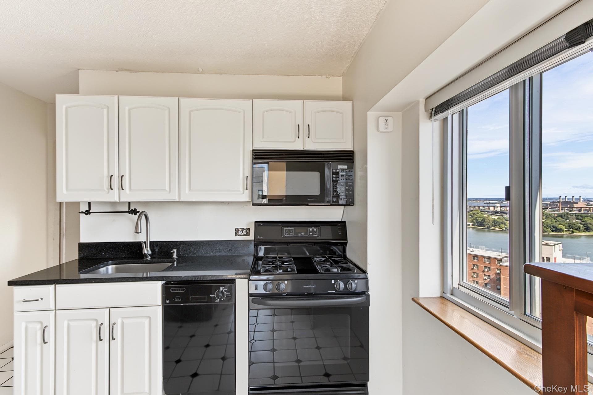 345 E 93rd Street Unit: 30C thumbnail 26