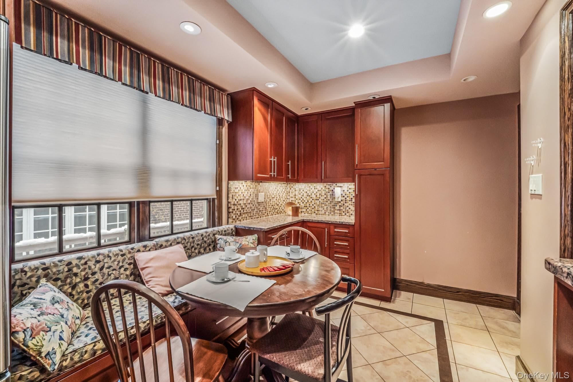 31 Puritan Avenue thumbnail 14