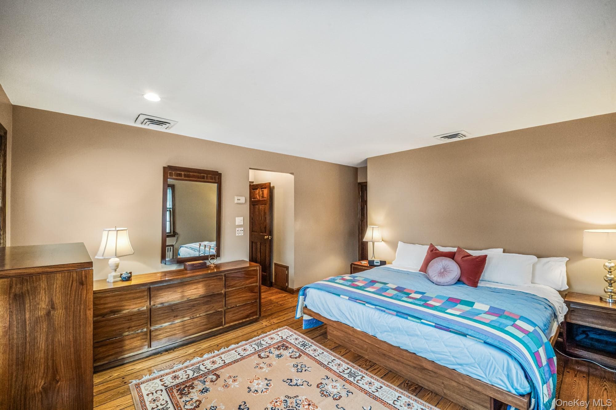 31 Puritan Avenue thumbnail 30