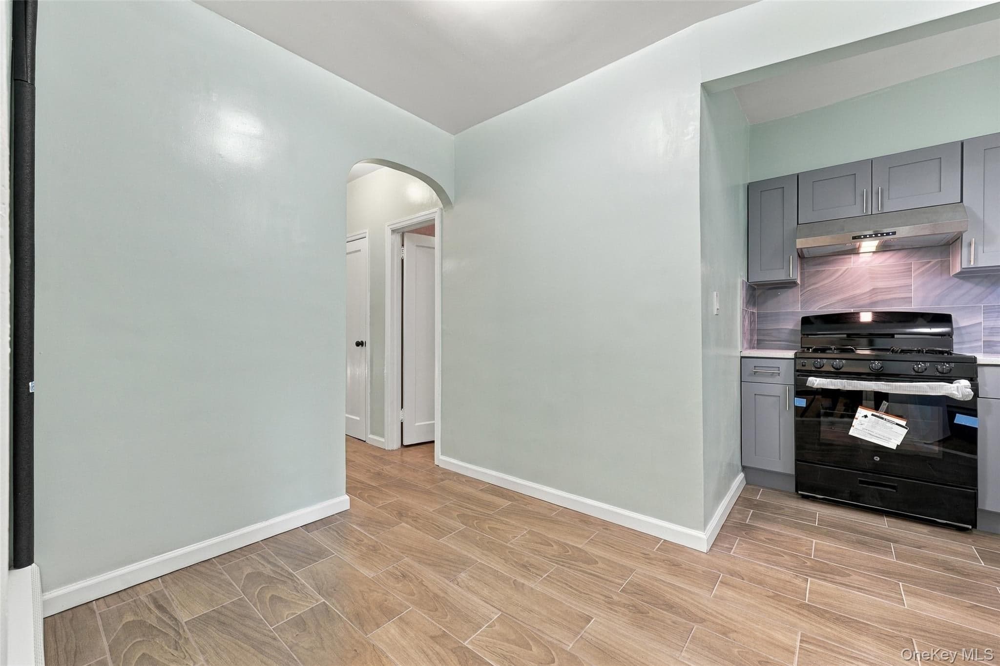 86-02 Elmhurst Avenue thumbnail 19