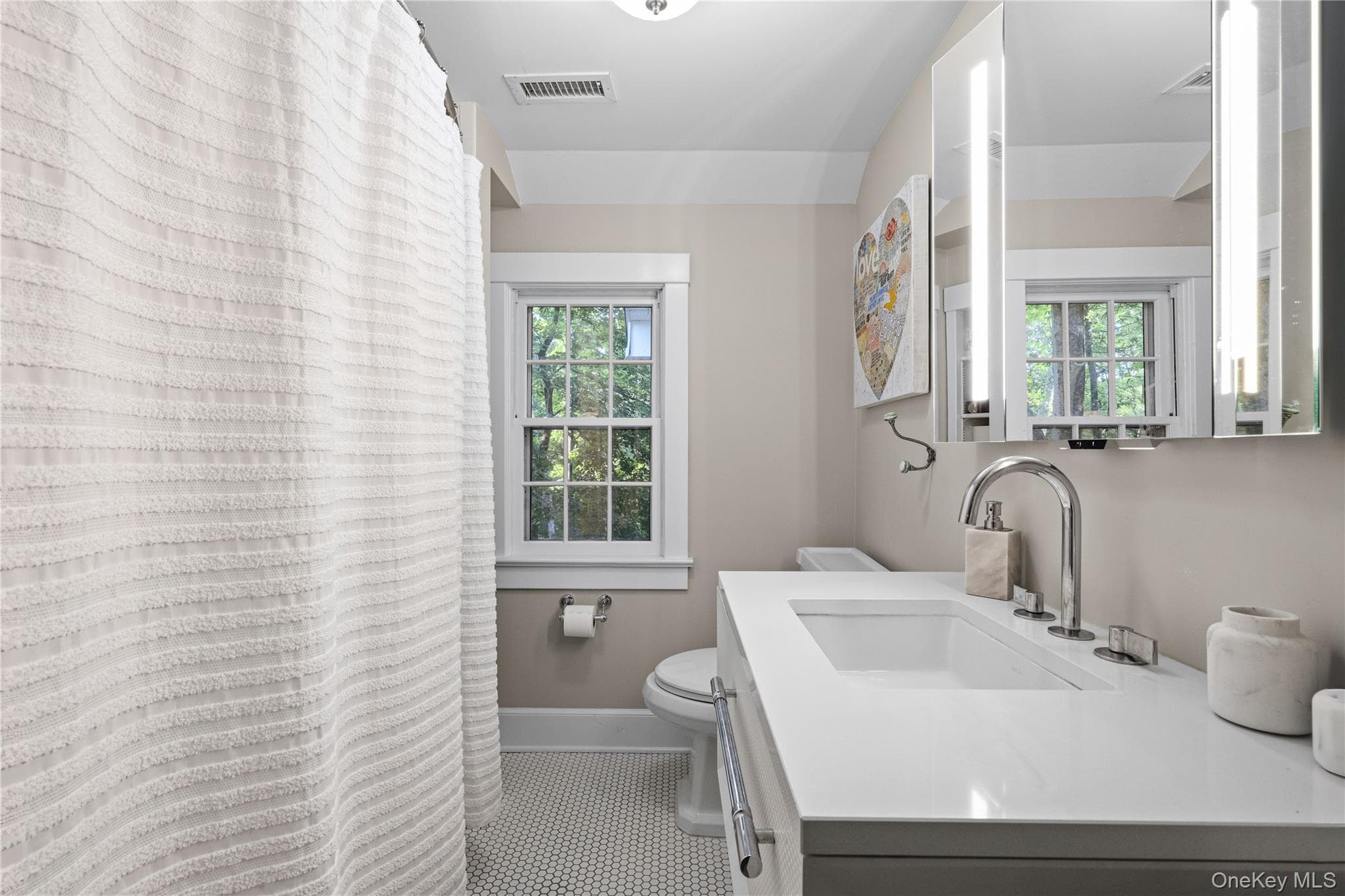 131 Douglas Road thumbnail 11