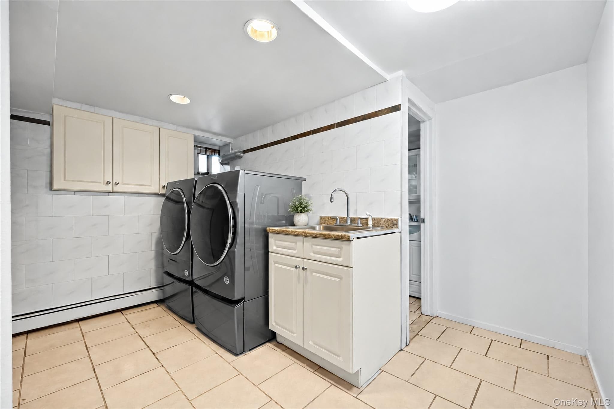171-03 45th Avenue thumbnail 11