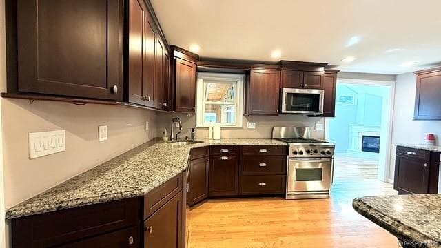 283 William Floyd Parkway thumbnail 12