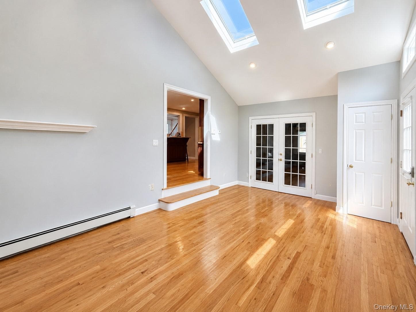 283 William Floyd Parkway thumbnail 18